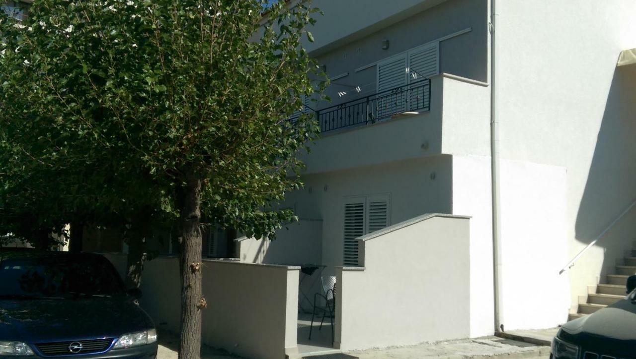 Apartmani Dina Makarska Extérieur photo
