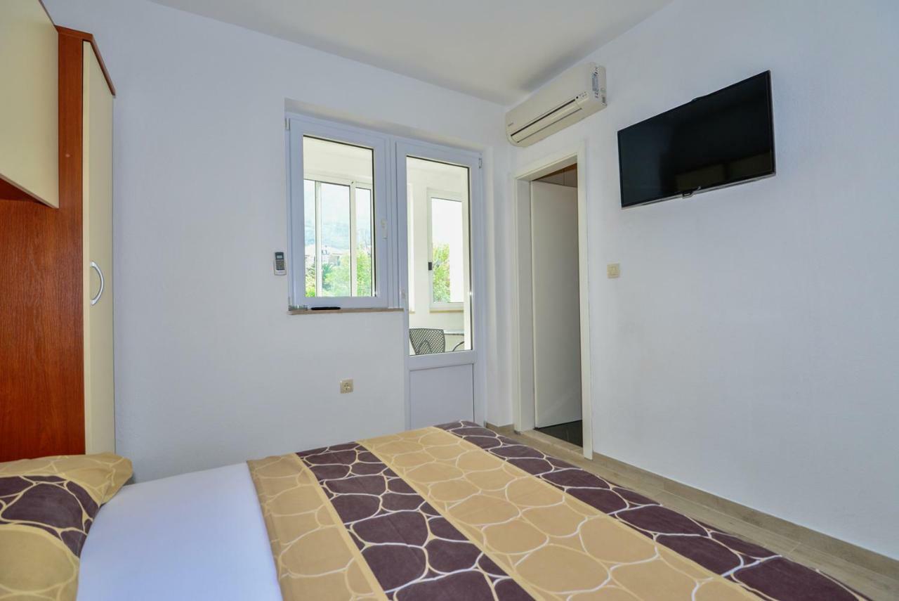 Apartmani Dina Makarska Extérieur photo
