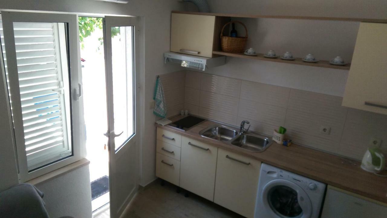 Apartmani Dina Makarska Extérieur photo
