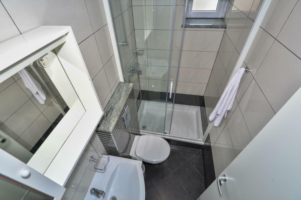 Apartmani Dina Makarska Extérieur photo
