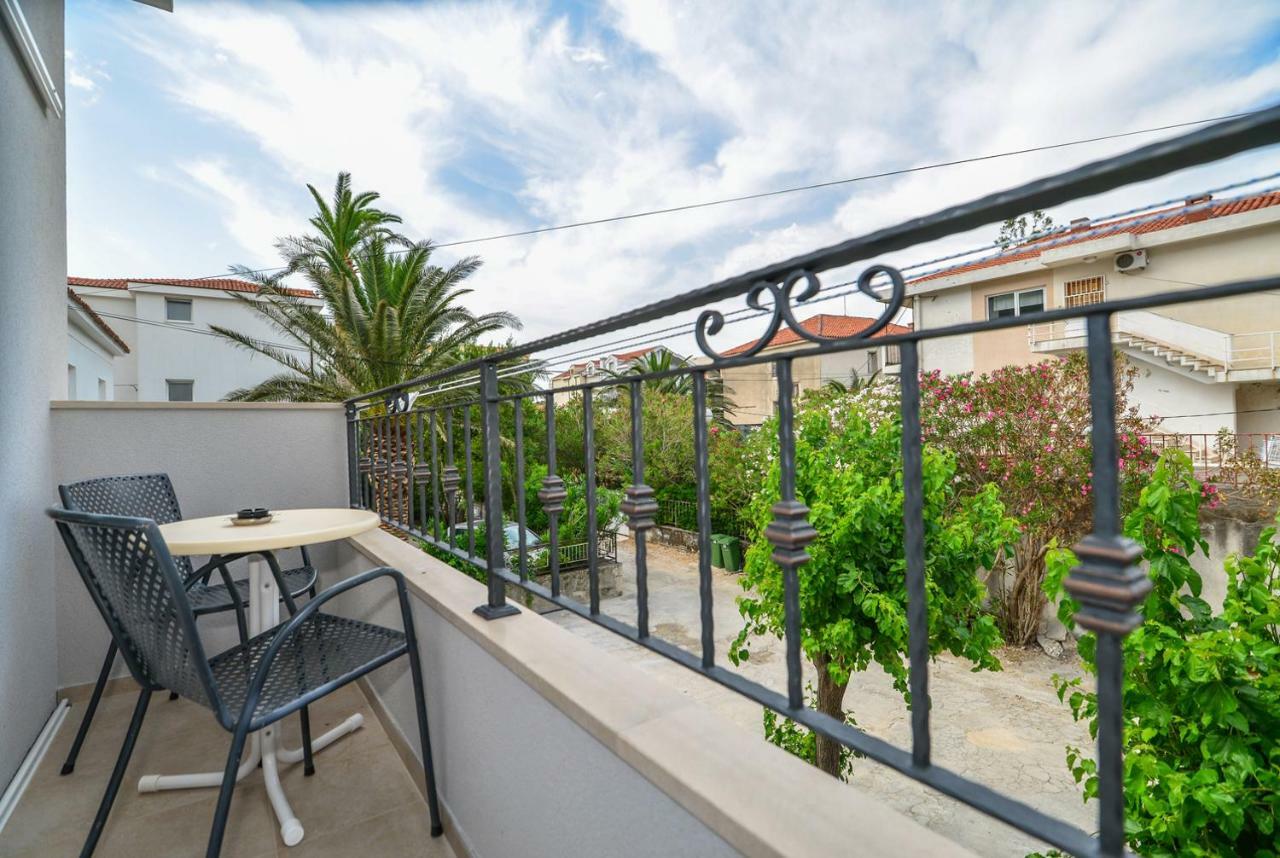 Apartmani Dina Makarska Extérieur photo