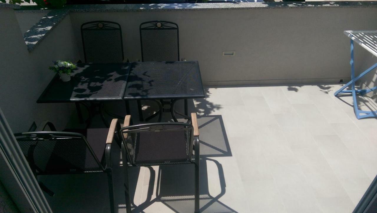 Apartmani Dina Makarska Extérieur photo