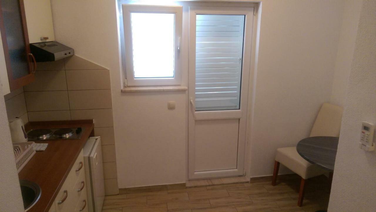 Apartmani Dina Makarska Extérieur photo