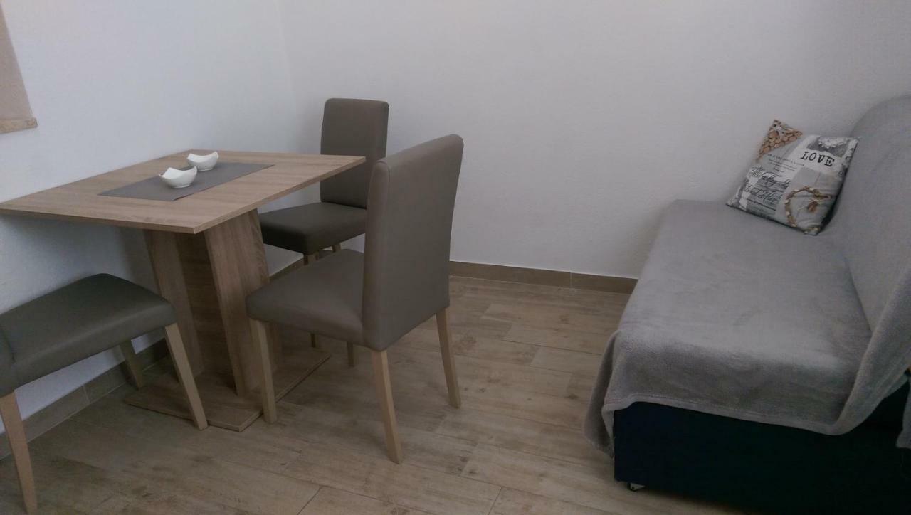 Apartmani Dina Makarska Extérieur photo