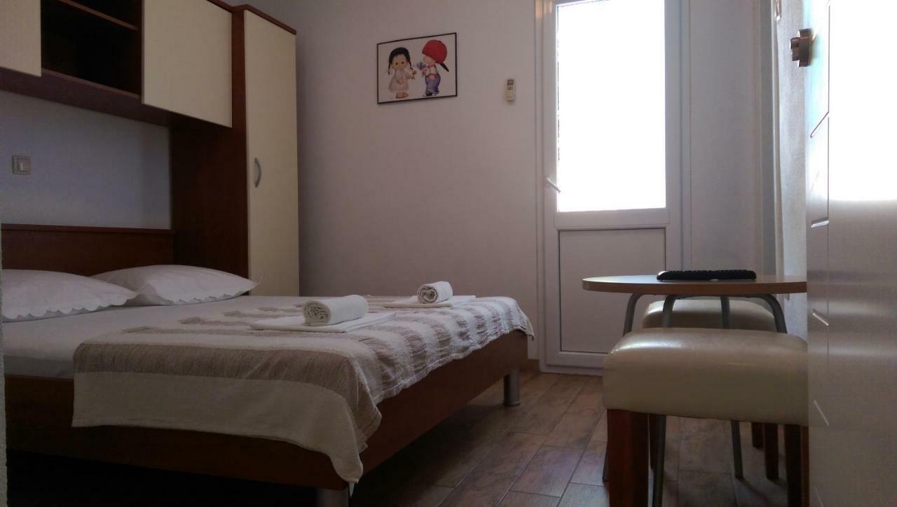 Apartmani Dina Makarska Extérieur photo
