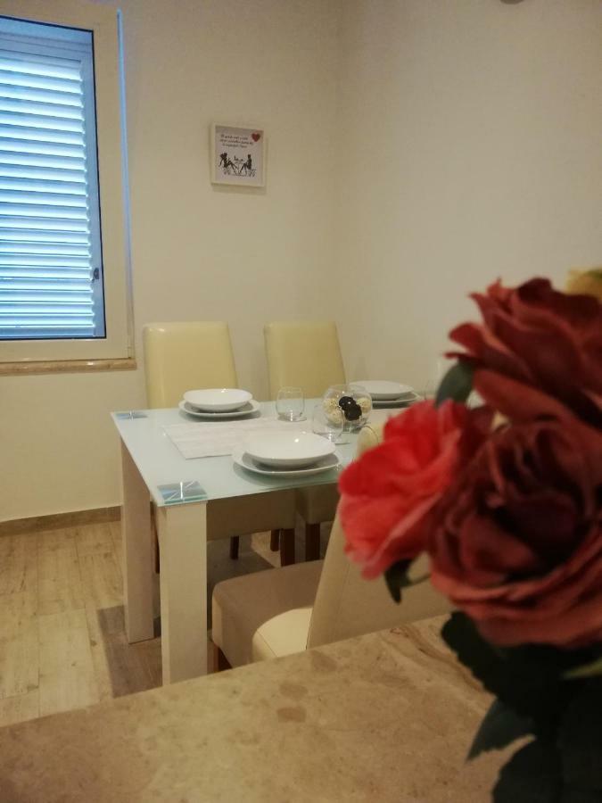 Apartmani Dina Makarska Extérieur photo