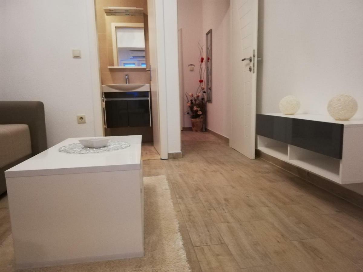 Apartmani Dina Makarska Extérieur photo