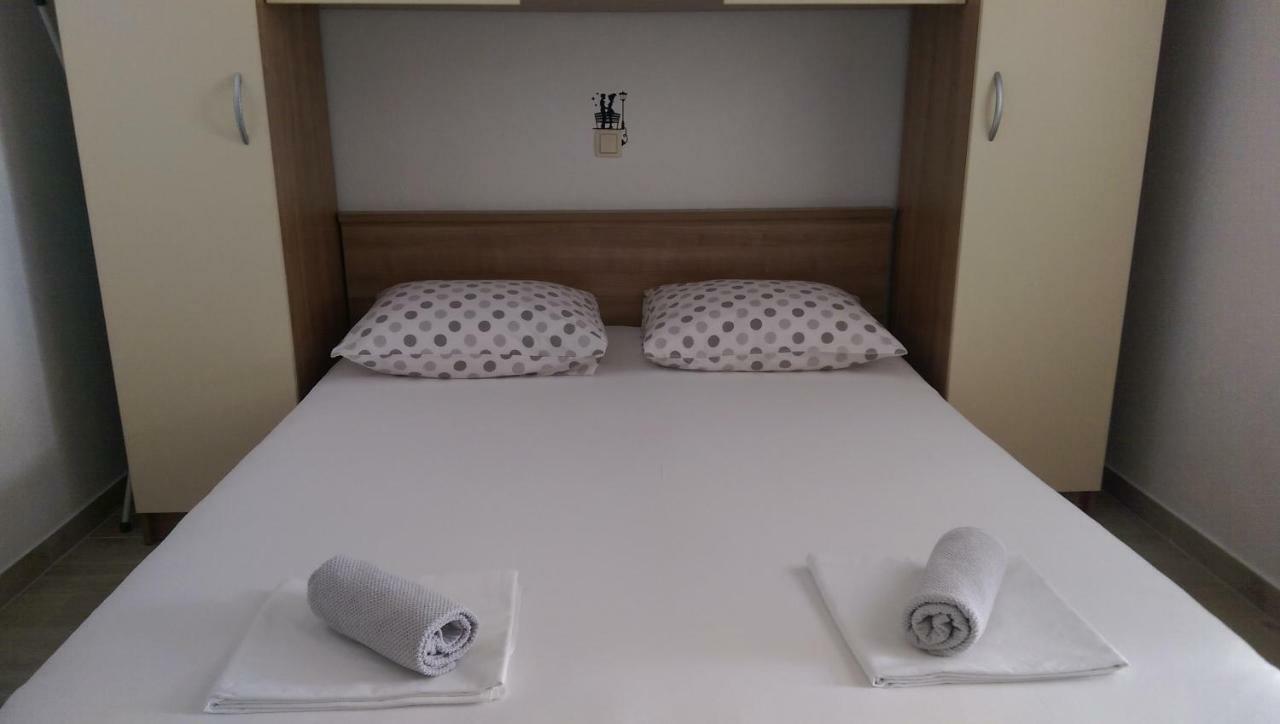 Apartmani Dina Makarska Extérieur photo