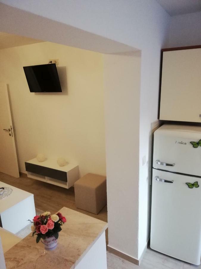 Apartmani Dina Makarska Extérieur photo