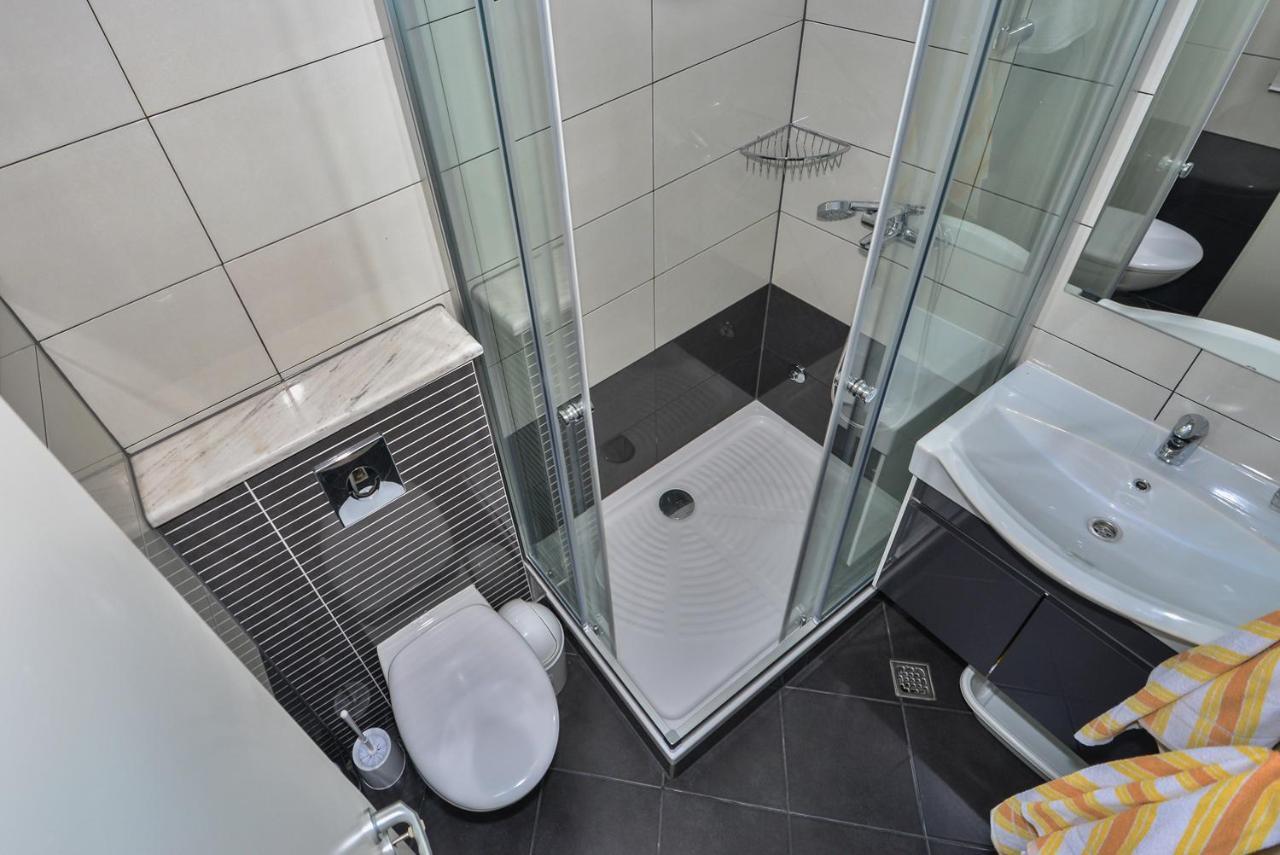 Apartmani Dina Makarska Extérieur photo